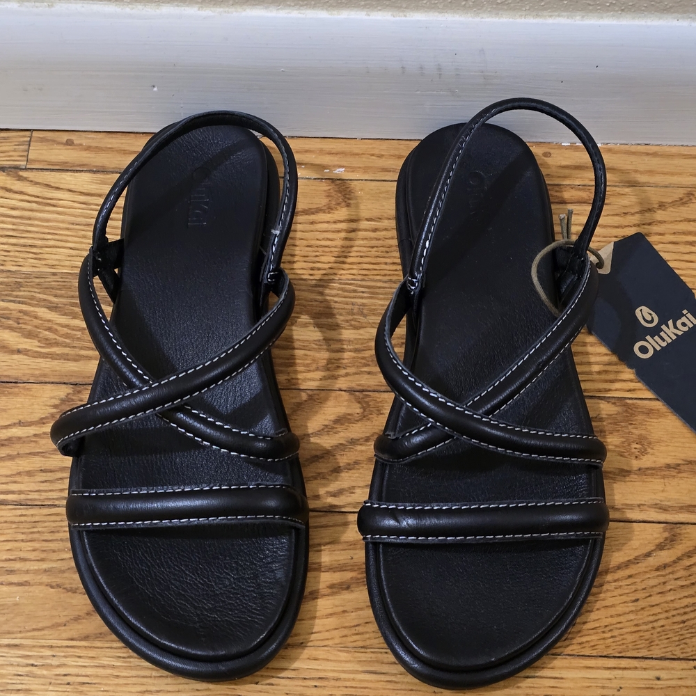 OluKai Women’s Black Strappy Slingback Sandals